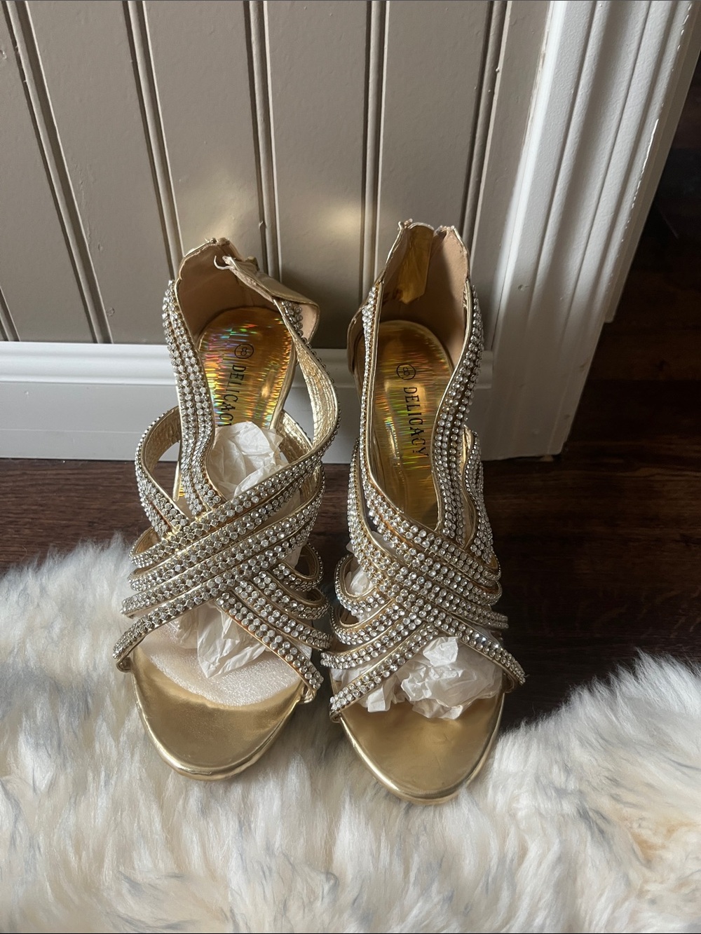 Exquisite detail ! Delicacy Gold Crystal Embellished Strappy Heels